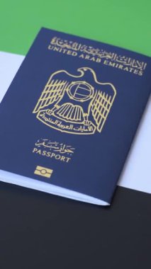 Seyahat etmek, uçmak ve iş yapmak için OAE pasaportu. Sınırı geçmek için Arapça belge