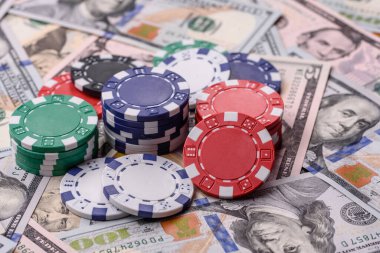 Kumarhane fişleri, bahisler, kumar, kazanma ya da kaybetme riski. Tasarımınız için arka plan olarak bahis çipleri