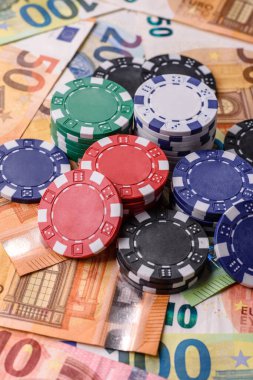 Kumarhane fişleri, bahisler, kumar, kazanma ya da kaybetme riski. Tasarımınız için arka plan olarak bahis çipleri