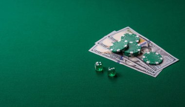 Kumarhanede kumar oynarız. Fişler, bahisler ve riskler vardır. Tasarımınız için bir arkaplan olarak tüm özelliklere sahip barbut oyunu