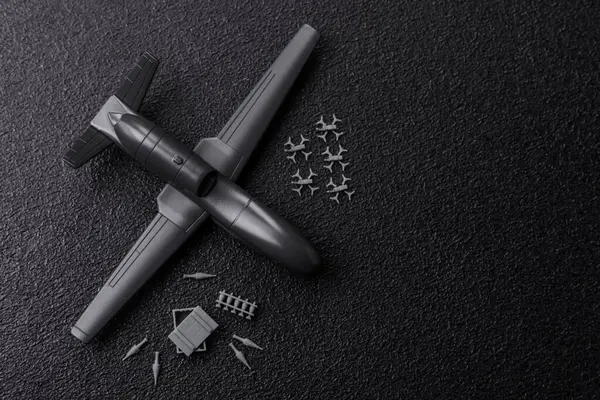 İnsansız casusluk teknolojisi ve düşmana saldıran insansız hava aracı. İHA 'lar, ülkenin işgalcilere karşı savunmasının temeli.