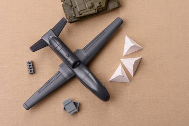 İnsansız casusluk teknolojisi ve düşmana saldıran insansız hava aracı. İHA 'lar, ülkenin işgalcilere karşı savunmasının temeli.