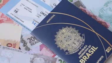 Seyahat, uçmak ve iş yapmak için Brezilya pasaportu. Brezilya belgesi, sınırı geçmek için kimlik