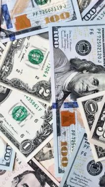 Amerikan parası, nakit kağıt dolarlar, Amerikan işi ve finansal işlemler. Kavramsal bir arka plan olarak farklı mezheplerden oluşan banknotlar halinde nakit para.