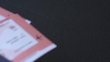 Hindistan pasaportu ve seyahat, uçma ve iş yapma biletleri. Hindistan belgesi, sınırı geçmek için kimlik