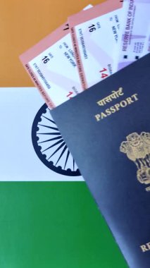 Hindistan pasaportu ve seyahat, uçma ve iş yapma biletleri. Hindistan belgesi, sınırı geçmek için kimlik