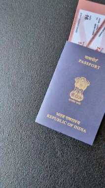 Hindistan pasaportu ve seyahat, uçma ve iş yapma biletleri. Hindistan belgesi, sınırı geçmek için kimlik
