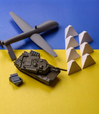 Ukrayna İHA 'sı insansız otonom casusluk teknolojisi ve düşmana saldırıyor. İşgalcilere karşı Ukrayna savunması