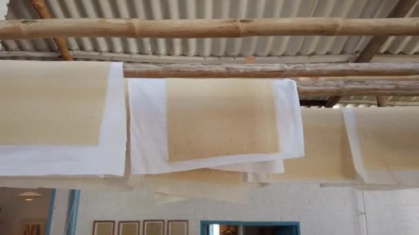 Colombia Barichara 2022 Papierfabriek Voor Productie Van Vellen Papier Uit — Stockvideo