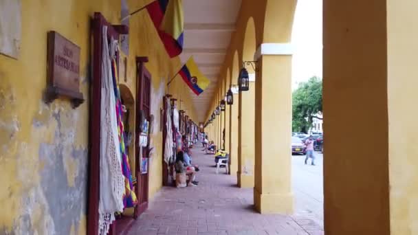 Colombia Cartagena Indias 2022 Promenader Gatorna Den Gamla Spanska Koloniala — Stockvideo