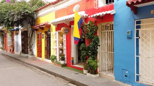 Colombia Cartagena Indias 2022 Promenader Gatorna Den Gamla Spanska Koloniala — Stockfoto