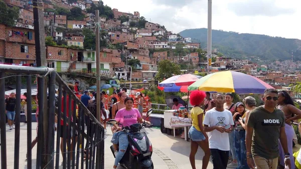 Medellin Kolumbie 2022 Comuna Slumů Kdysi Jedna Nejnebezpečnějších Čtvrtí Světě — Stock fotografie