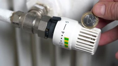 Enerji ve doğalgazın artan maliyeti - büyüyen fatura hem dolar hem de avro cinsinden maliyetler - Avrupa ve Amerika 'da enerji arzı krizi - ev ısıtma ve enflasyon için ısıtıcı