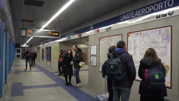Ευρώπη Ιταλία Μιλάνο 2023 Νέα Γραμμή Υπόγεια Στο Αεροδρόμιο Linate — Αρχείο Βίντεο