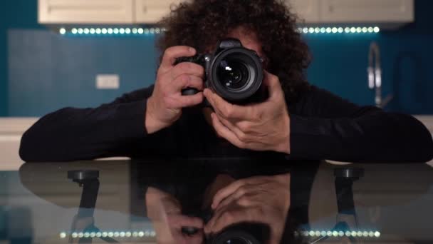 Μιλάνο Ιανουάριος 2022 Φωτογράφος Ακινήτων Βίντεο Και Φωτογραφίες Των Εσωτερικών — Αρχείο Βίντεο
