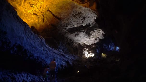 Europe Spain Lanzarote Canary Islands Cueva Los Verdes Cave Greens — Stock Video