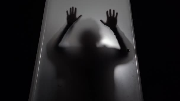 Hände Und Körper Der Vergewaltigten Frau Silhouette Häusliche Sexuelle Gewalt — Stockvideo