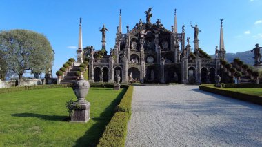 EUROPE, ITALY 2023 Isola Bella Stresa Arona Gölü Maggiore 'daki Borromeo Adaları - İnanılmaz bahçe ve saray - turistik eğlence merkezi
