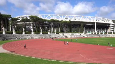 Avrupa, İtalya, Roma 2023 - Foro Forum Italico (Foro Mussolini adıyla 1932 'de açıldı), şehir merkezinde bulunan geniş bir spor kompleksi.