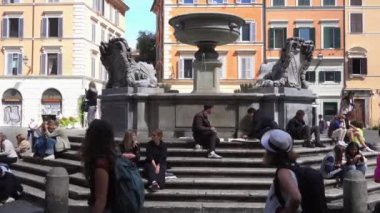 İtalya 2023 - Trastevere Katedrali 'ndeki Santa Maria Bazilikası Roma' nın Trastevere bölgesindeki en önemli Katolik ibadethanesidir.