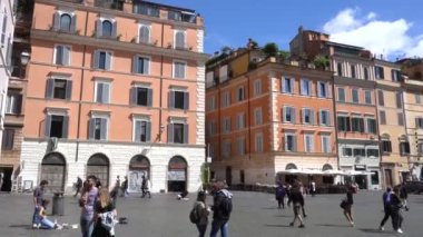 İtalya 2023 - Trastevere Katedrali 'ndeki Santa Maria Bazilikası Roma' nın Trastevere bölgesindeki en önemli Katolik ibadethanesidir.