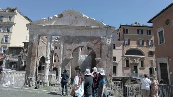 意大利 罗马2023年 马尔切洛剧院 Teatro Marcello 罗马废墟 在结束对科维德19号 Covid Coronavirus 的封锁后 — 图库照片