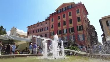 İtalya 2023 - Trastevere Katedrali 'ndeki Santa Maria Bazilikası Roma' nın Trastevere bölgesindeki en önemli Katolik ibadethanesidir.