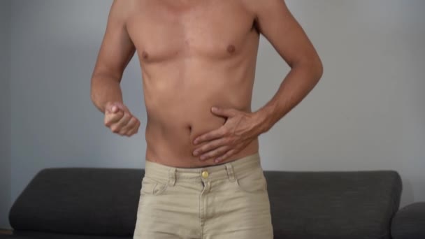 Letni Mężczyźni Hałas Żołądka Bóle Brzucha Zapalenie Błony Śluzowej Żołądka — Wideo stockowe
