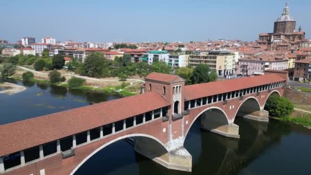 Avrupa Talya Pavia Ticino Nehri Üzerindeki Ponte Koperto Üstü Kapalı — Stok video