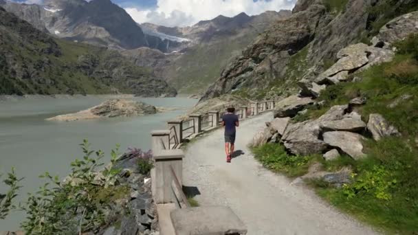 Europa Italien Sondrio Lombardei Alpe Gera Fellaria Gletscher Staudamm Mountain — Stockvideo