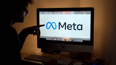 Avrupa, İtalya, Milan 10-19-23 Meta AI, Mark Zuckerberg 'in bir yapay zeka laboratuvarı, Facebook ve Instagram sosyal ağıdır.