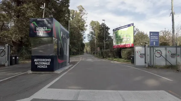 Avrupa, İtalya 10-24-23 The Monza national autodrome, Monza parkı içinde yer alan uluslararası Formula 1 yarış pisti.