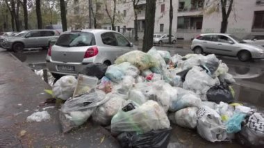 Şehirdeki çöplük, ekoloji konsepti