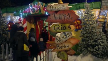 Avrupa, İtalya, MILAN 11-4-2023 - PORTA VENEZİYA 'DA HİRİSTETLERİ OLUŞTURMAK PARK PORTA VENEZİYA' DA HİRİSTEMLERİ