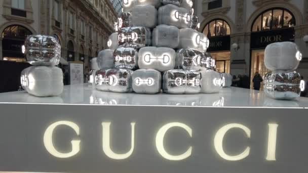 Europa Włochy Mediolan 2023 Gucci Moda Choinka Vittorio Emanuele Galeria — Wideo stockowe