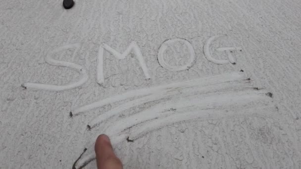 Dedo Escribiendo Smog Superficie Sucia Polvo Partículas Finas Humo Pm10 — Vídeos de Stock