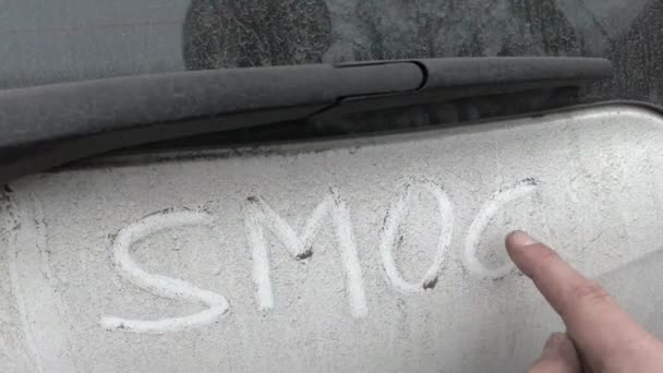 Dedo Escribiendo Smog Superficie Sucia Polvo Partículas Finas Humo Pm10 — Vídeo de stock