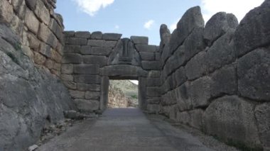Yunanistan 'ın kuzeydoğusundaki Mycenae antik kalesinin arkeolojik sahası MÖ 12. yüzyılın Yunan yerleşimi. Akropolis Agamennone 'nin kalıntıları.