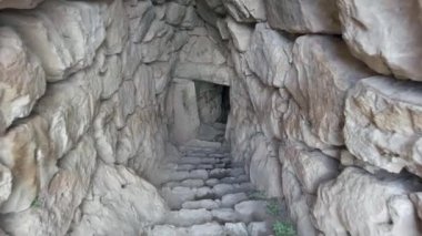  Eski tünelin manzarası 