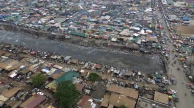 Gana, Accra, 10,18,24 AGBOGBLOSHIE çalışanı Afrika 'nın en büyük gecekondu çöplüğünde elektronik ve plastik atık için yaşıyor. Odaw Nehri Yüksek Çevre Zehirli Kirlilik Alanı, İklim Değişikliği 