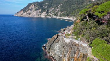 İtalya 'nın kuzeybatısındaki Liguria bölgesinin güzel manzarası.