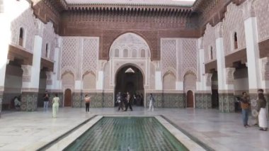 Afrika, Fas, Marakeş 12,28,2024 Ben Youssef Madrasa, Marakeş 'in Medine çarşısında Arap-Endülüs mimarisi üzerine kurulu bir Kuran okuludur.