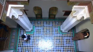 Afrika, Fas, Marakeş 12,28,2024 Ben Youssef Madrasa, Marakeş 'in Medine çarşısında Arap-Endülüs mimarisi üzerine kurulu bir Kuran okuludur.