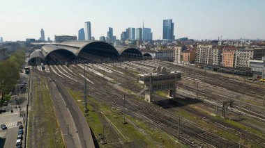 Tren, İtalya 'nın Milano şehrinin ana tren istasyonu.
