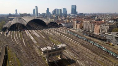 Tren, İtalya 'nın Milano şehrinin ana tren istasyonu.