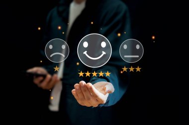 Memnuniyet konsepti, hizmet sektörü, 5 yıldızlı ekran memnuniyeti