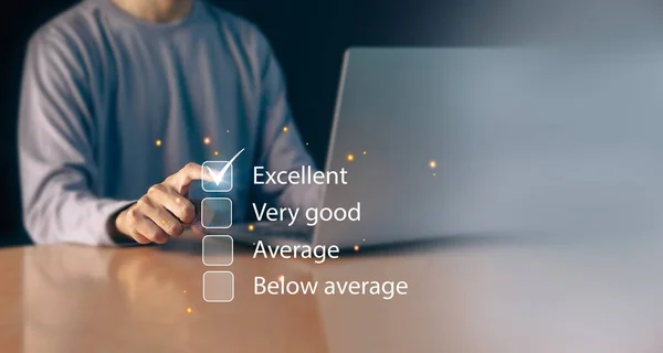 Business People Use Computers Choose Excellent Service — Stock Photo, Image