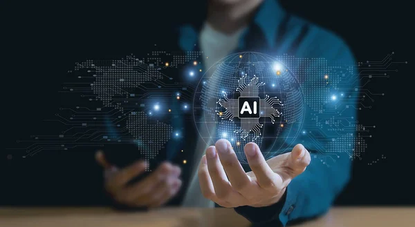 Elektronik devre sembolü şeklinde yapay zeka yapay zekası. Bir iş adamının elinde yaratıcı öğrenme teknolojisi