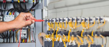 Planlama toplantıları ve randevular için takvim iğneleri