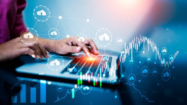 Fütüristik sanal ekran arayüzü teknolojisinde dizüstü bilgisayar kullanarak iş yapmak. Dünya çapında internet bağlantıları kablosuz cihazlar. Bilgi teknolojisi şirketler için gereklidir..